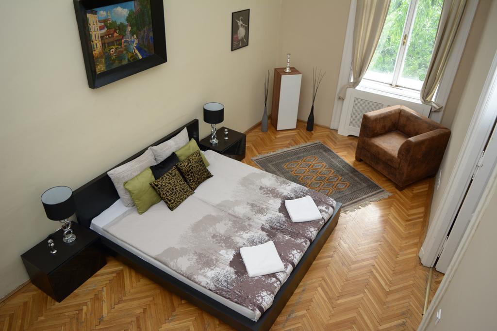 International Apartments Budapest Room photo